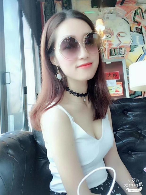 蕓兒的第一张照片--台北父母相亲团