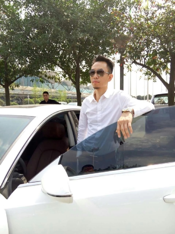 杨岳的第一张照片--台北父母相亲团