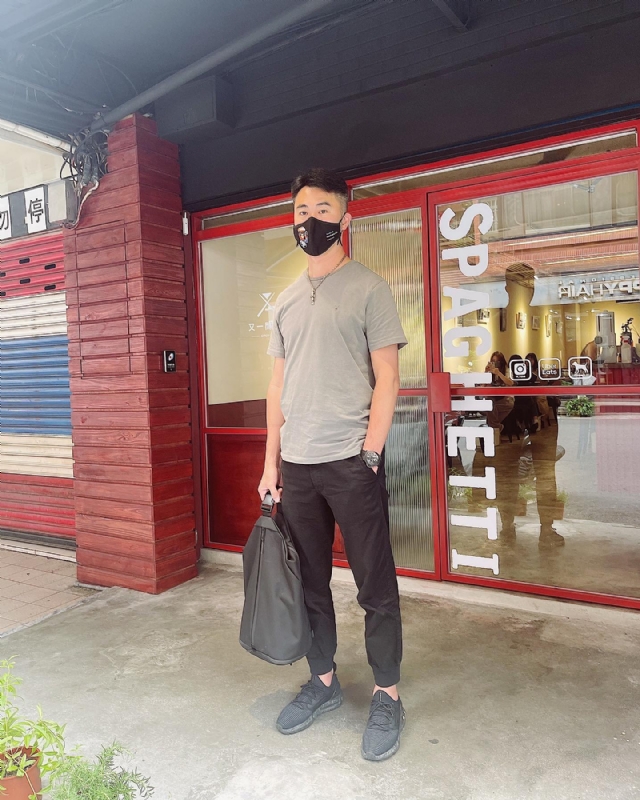 酒商安迪的第一张照片--台北父母相亲团